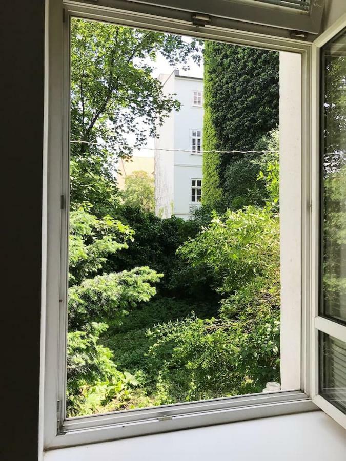 Hidden Apartment In The Old Town Under The Castle Pressburg Exterior foto